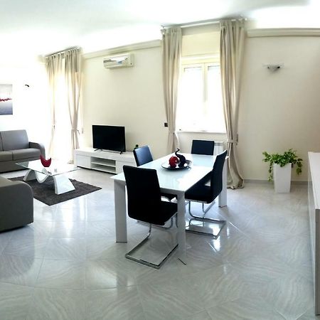 My Place Сиракуза Екстериор снимка